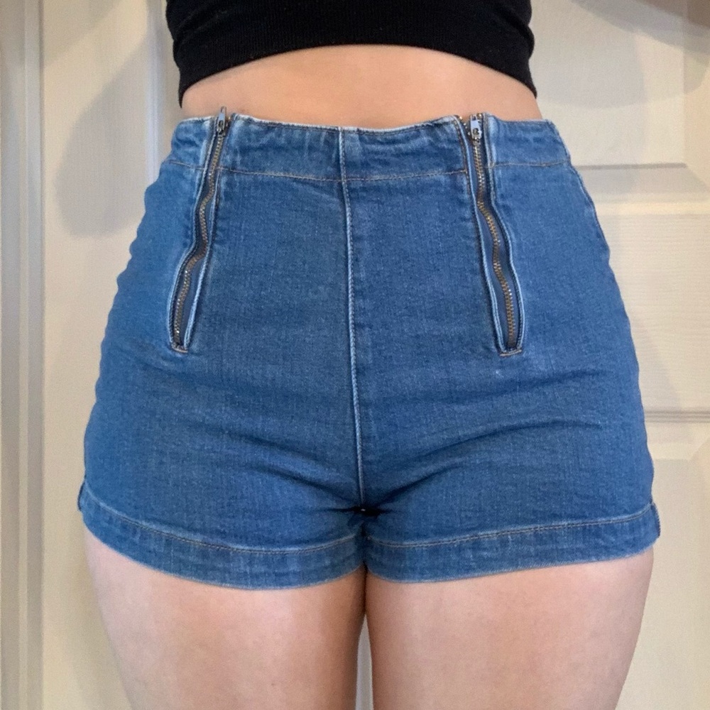 High Waisted Double Zipper Denim Shorts • 28